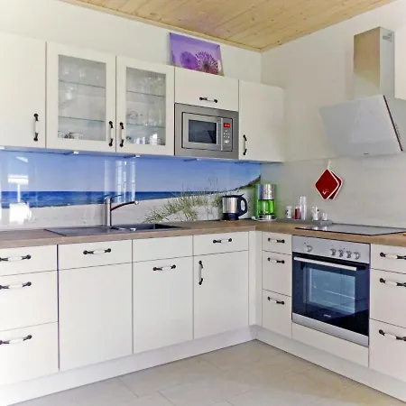 Holiday home Ruegenperle By Interhome Altefahr