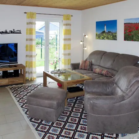 Ruegenperle By Interhome * Altefähr