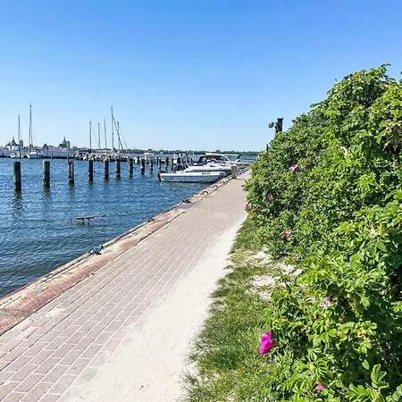 Feriehus Ruegenperle By Interhome Altefähr